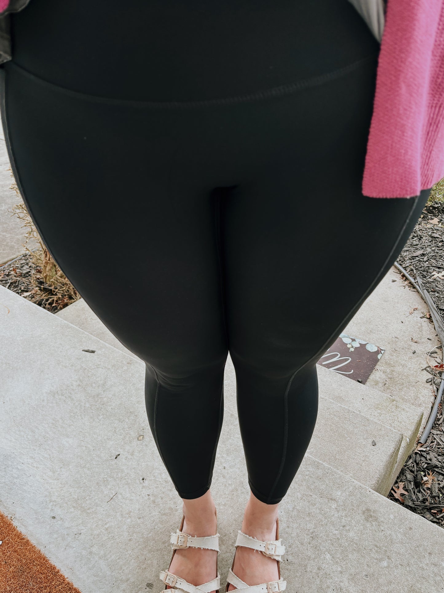 Coral Reef Black Pocket Leggings