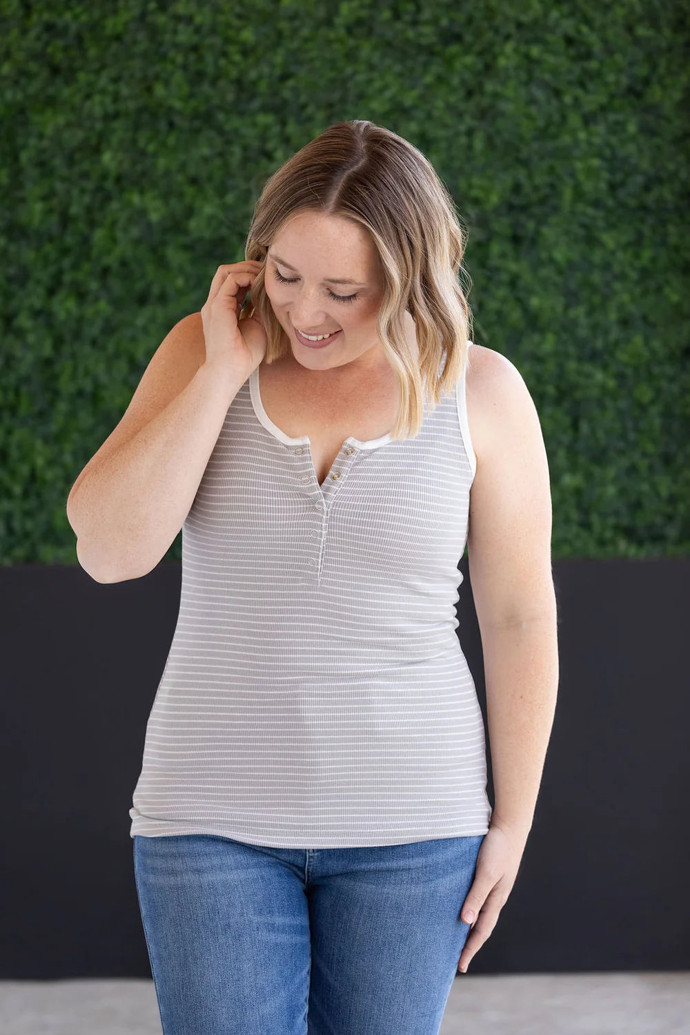 Shiloh Button Tank