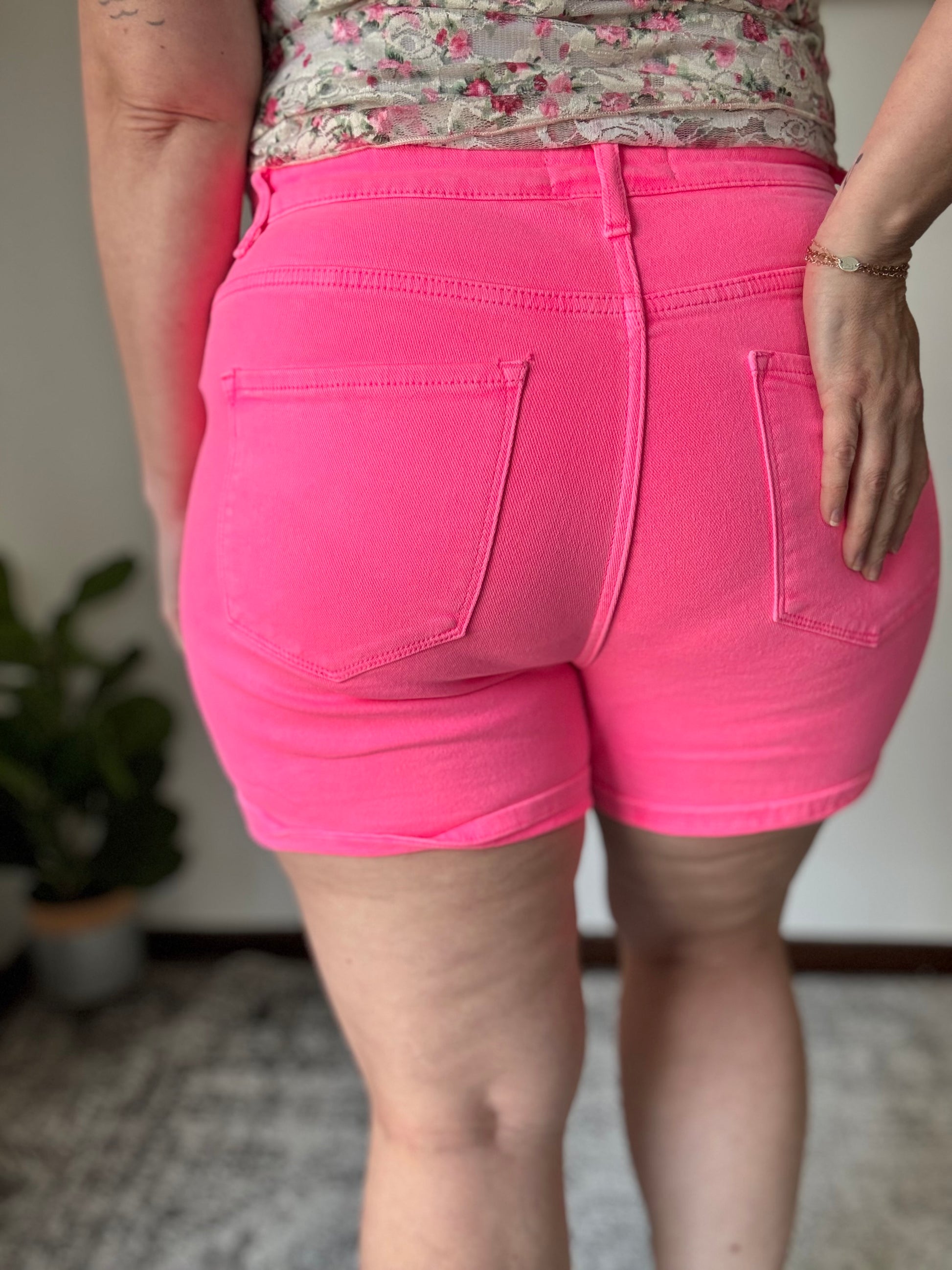 Risen Hot To Go Shorts