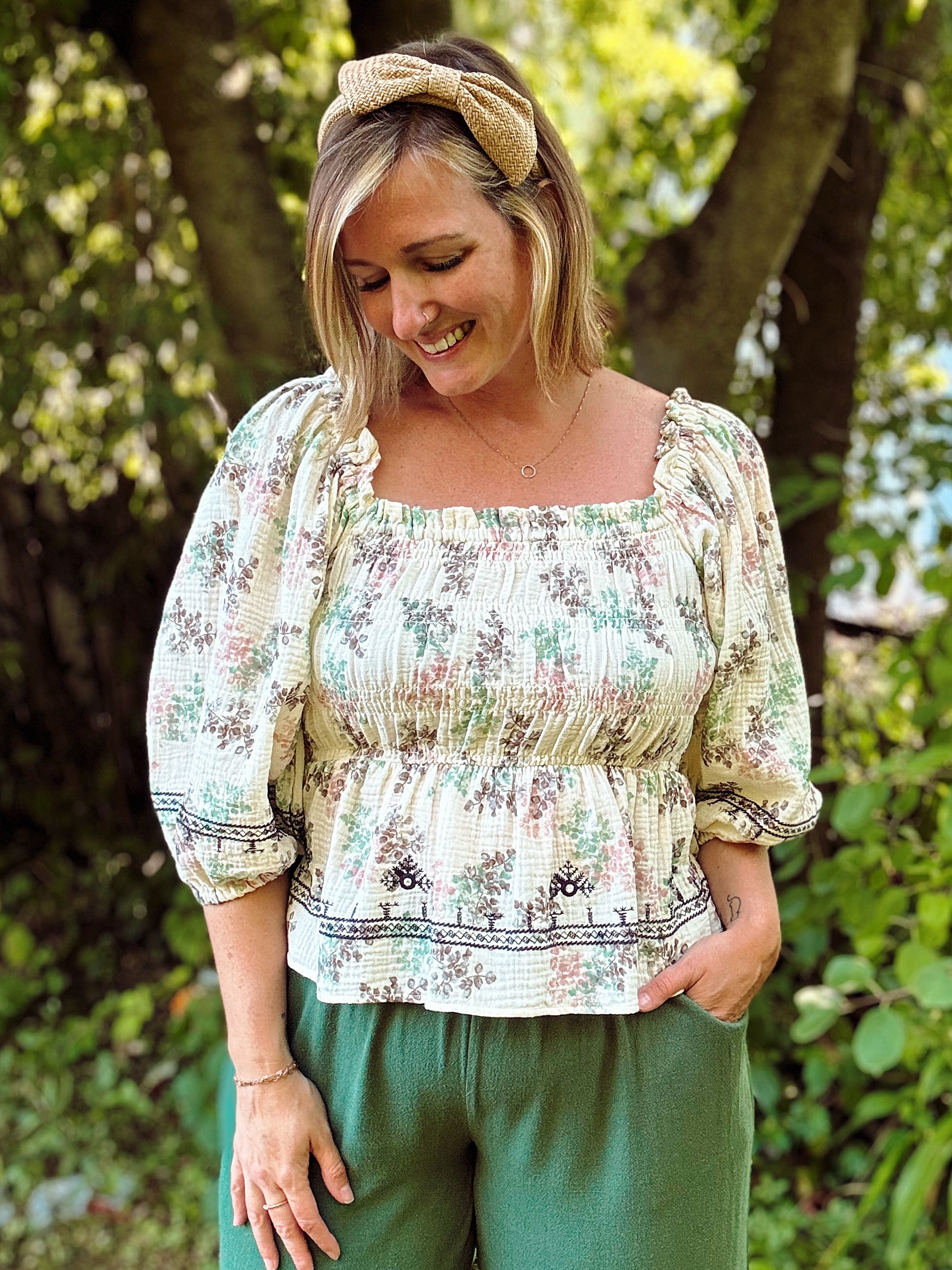 Falling Leaves Top