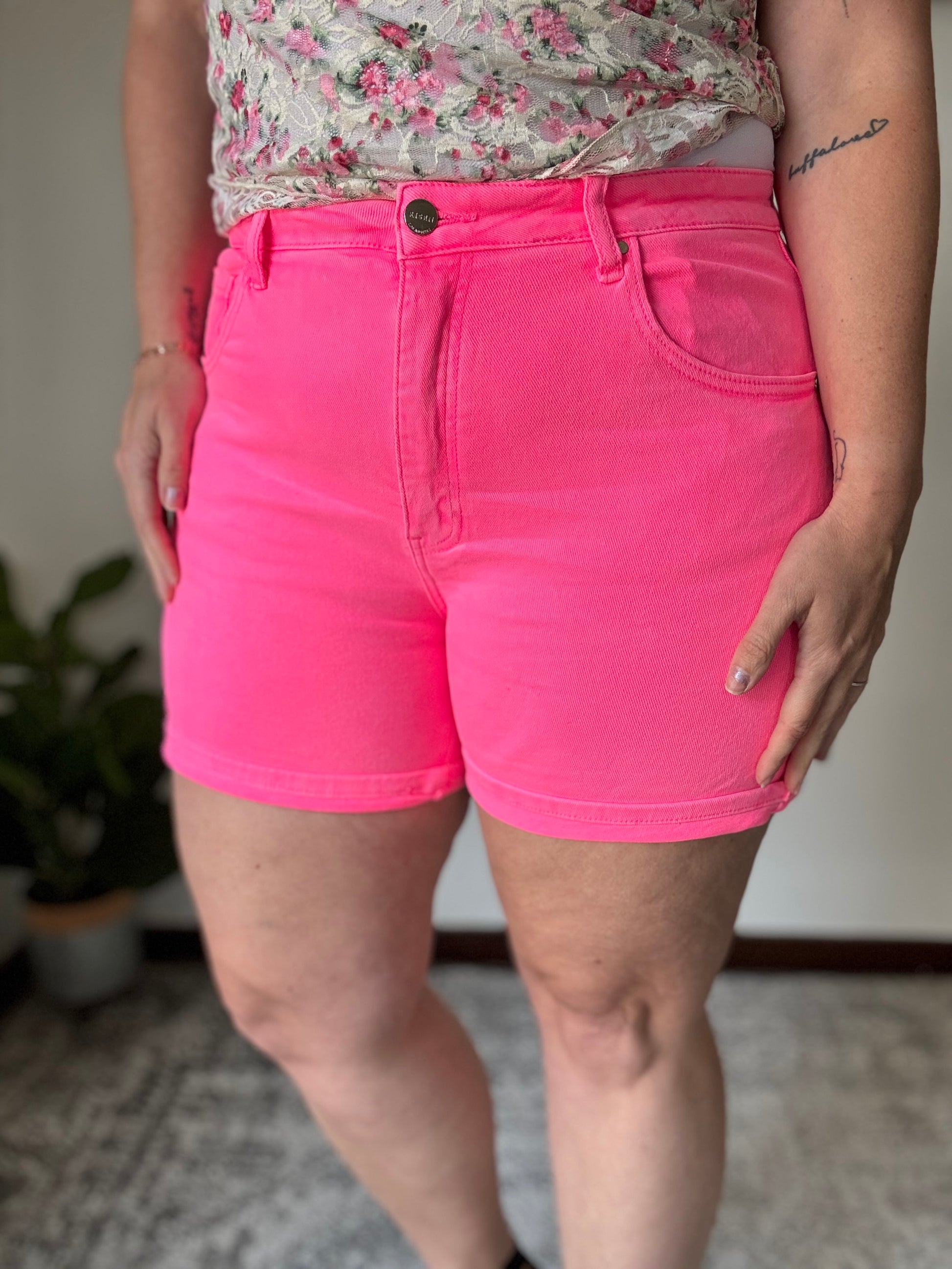 Risen Hot To Go Shorts