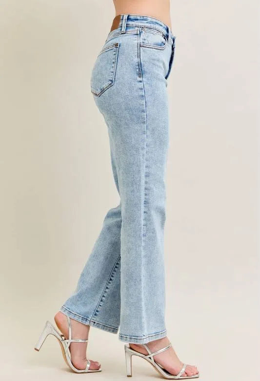 Judy Blue Chill Nights Straight Leg Jeans