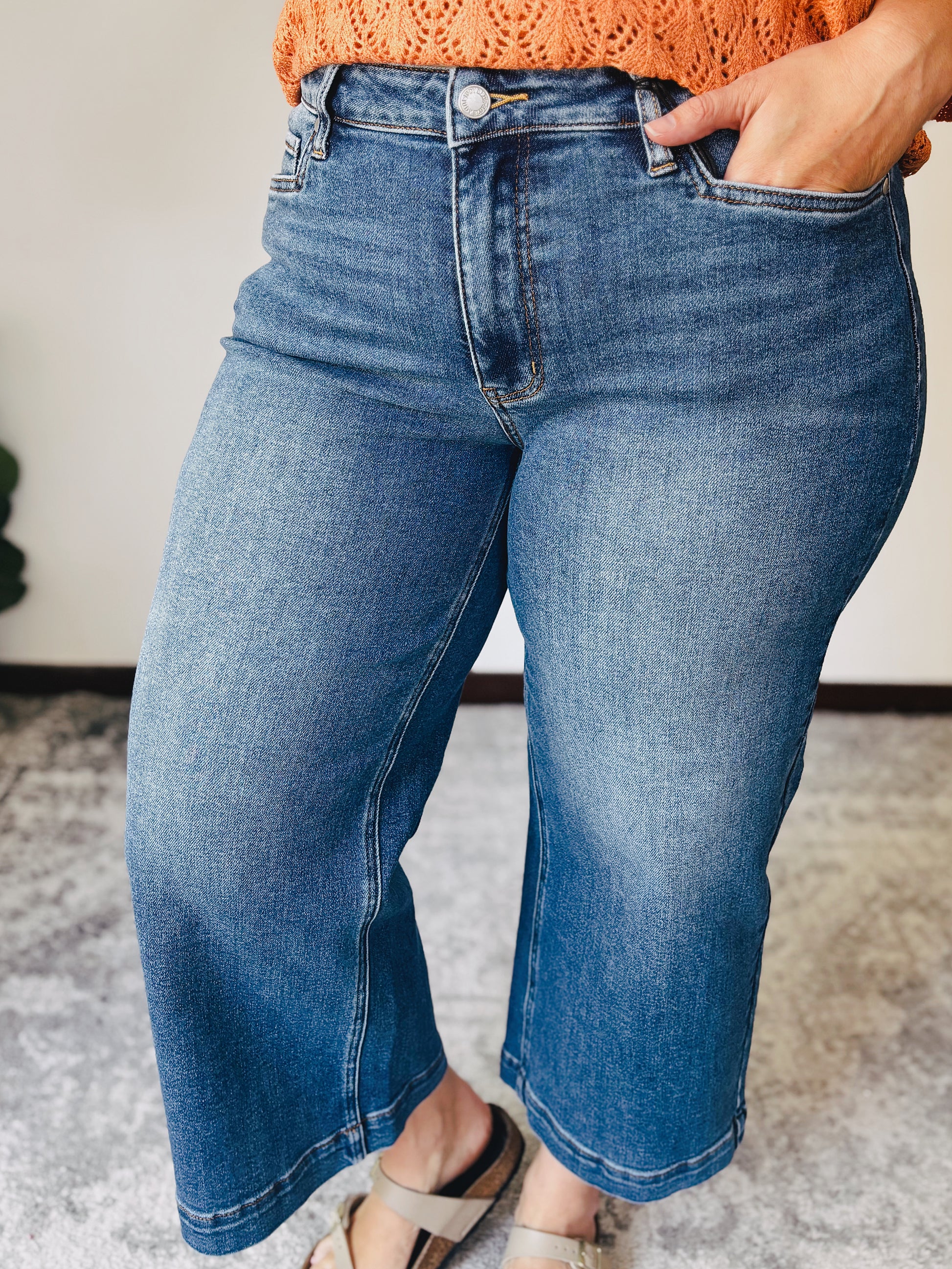 Judy Blue Daydream Cropped Jeans