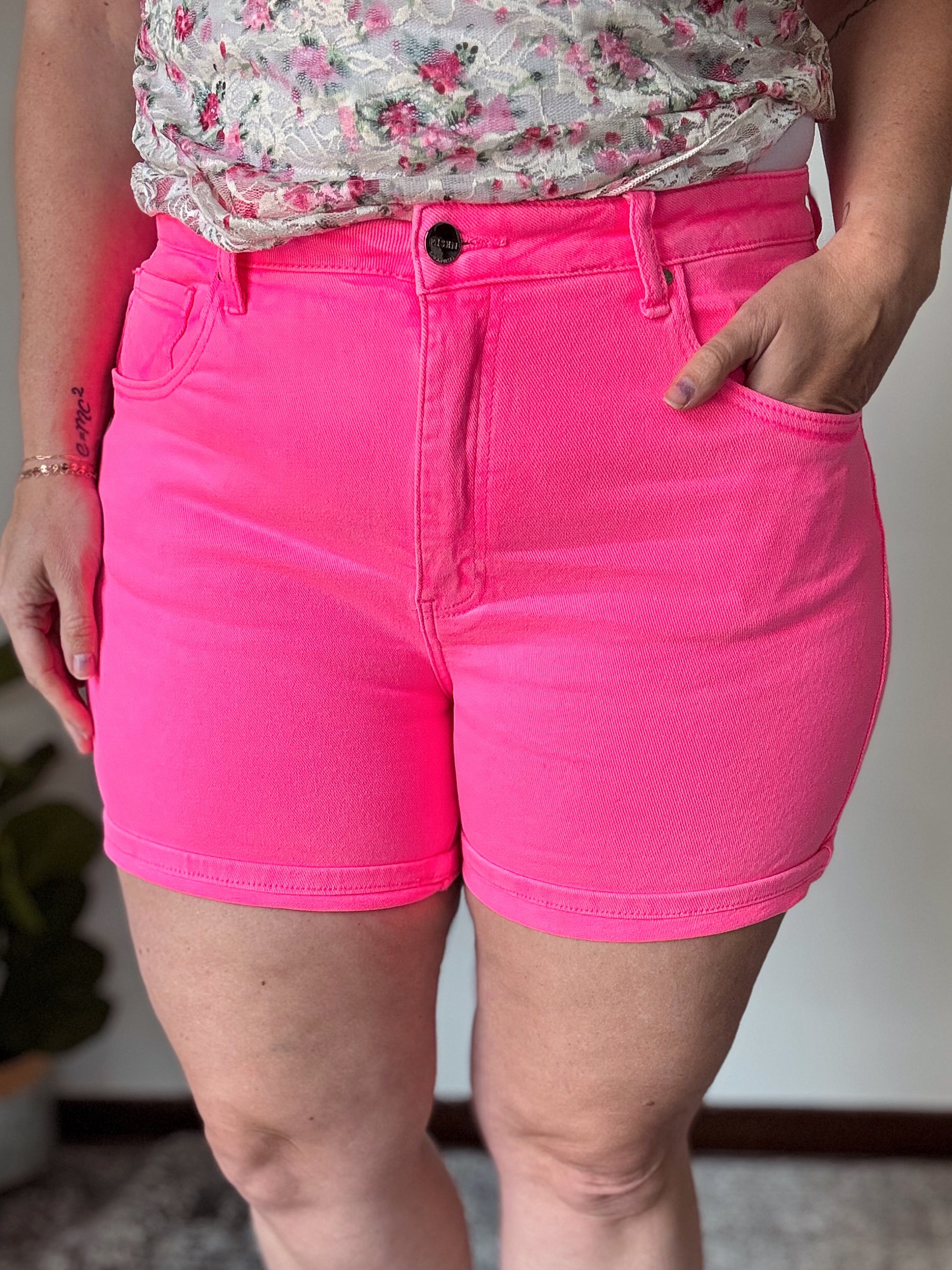 Risen Hot To Go Shorts