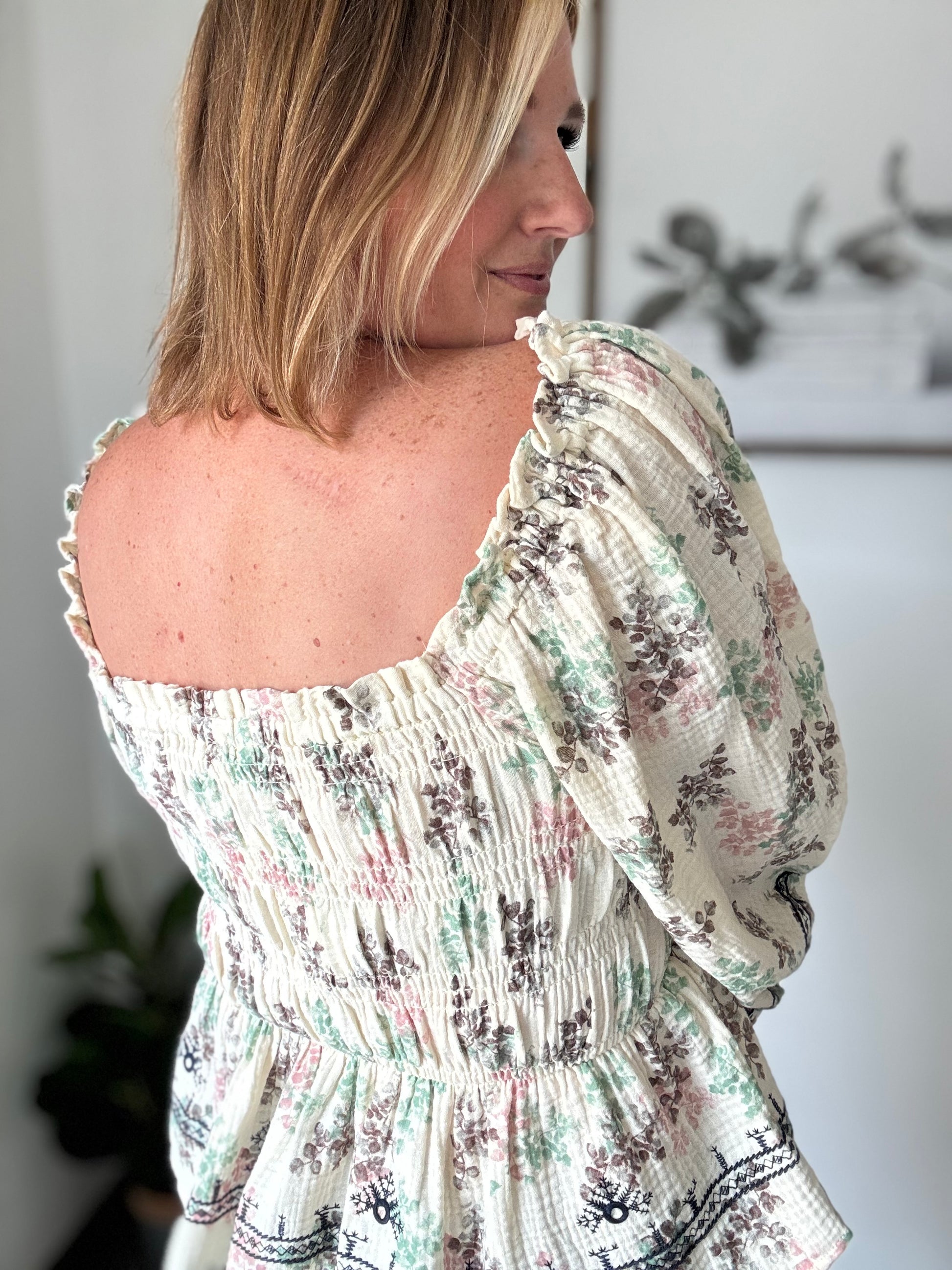 Falling Leaves Top