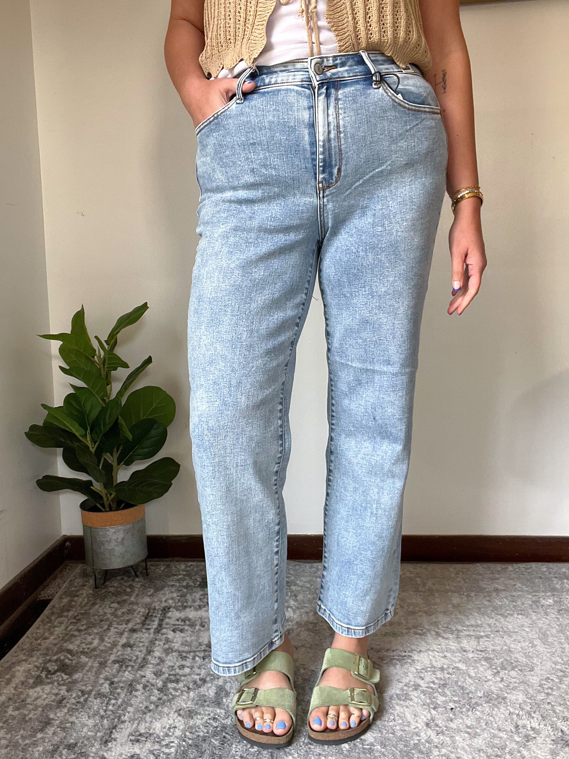 Judy Blue Chill Nights Straight Leg Jeans