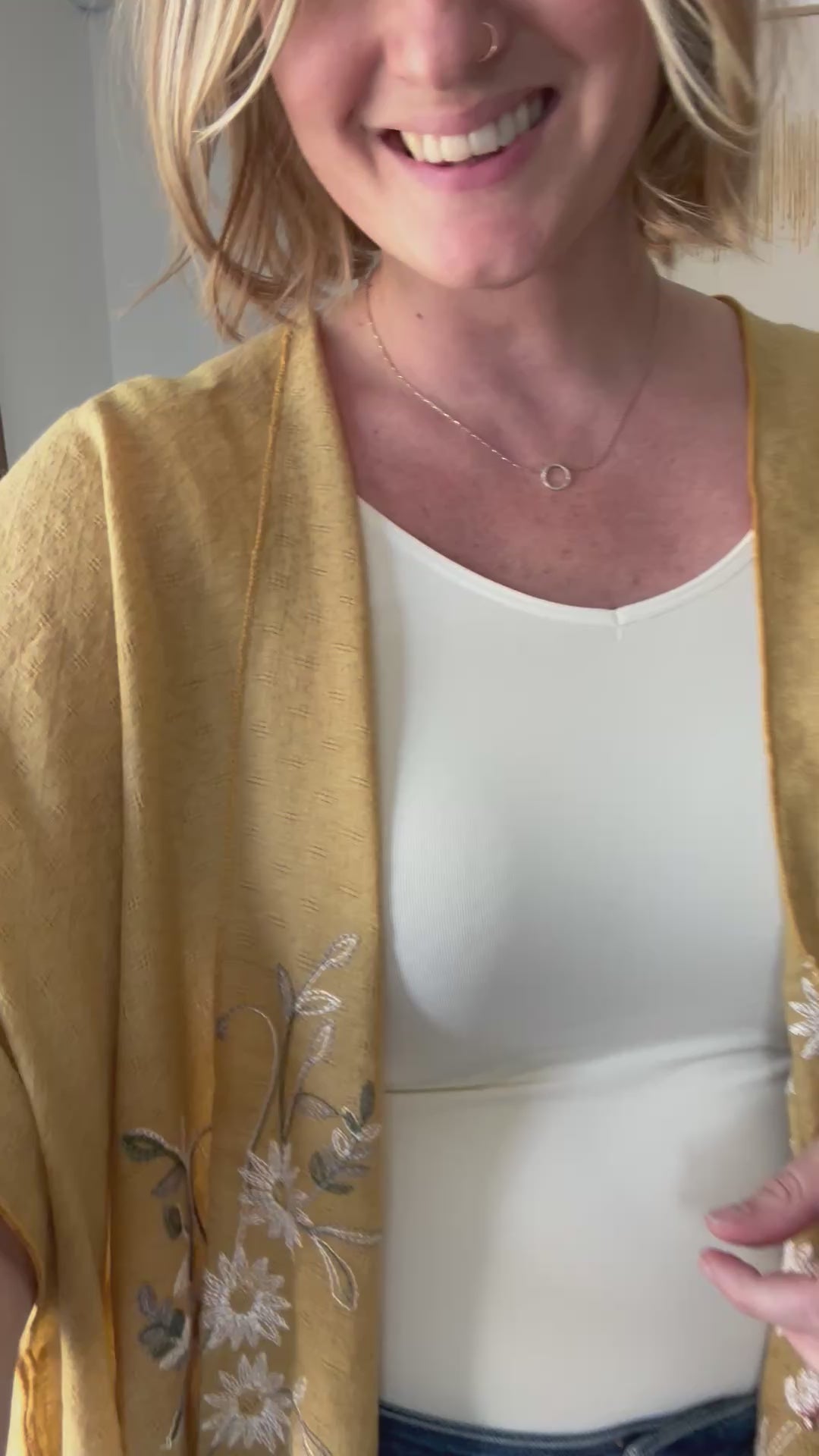 Embroidered Daisy Kimono